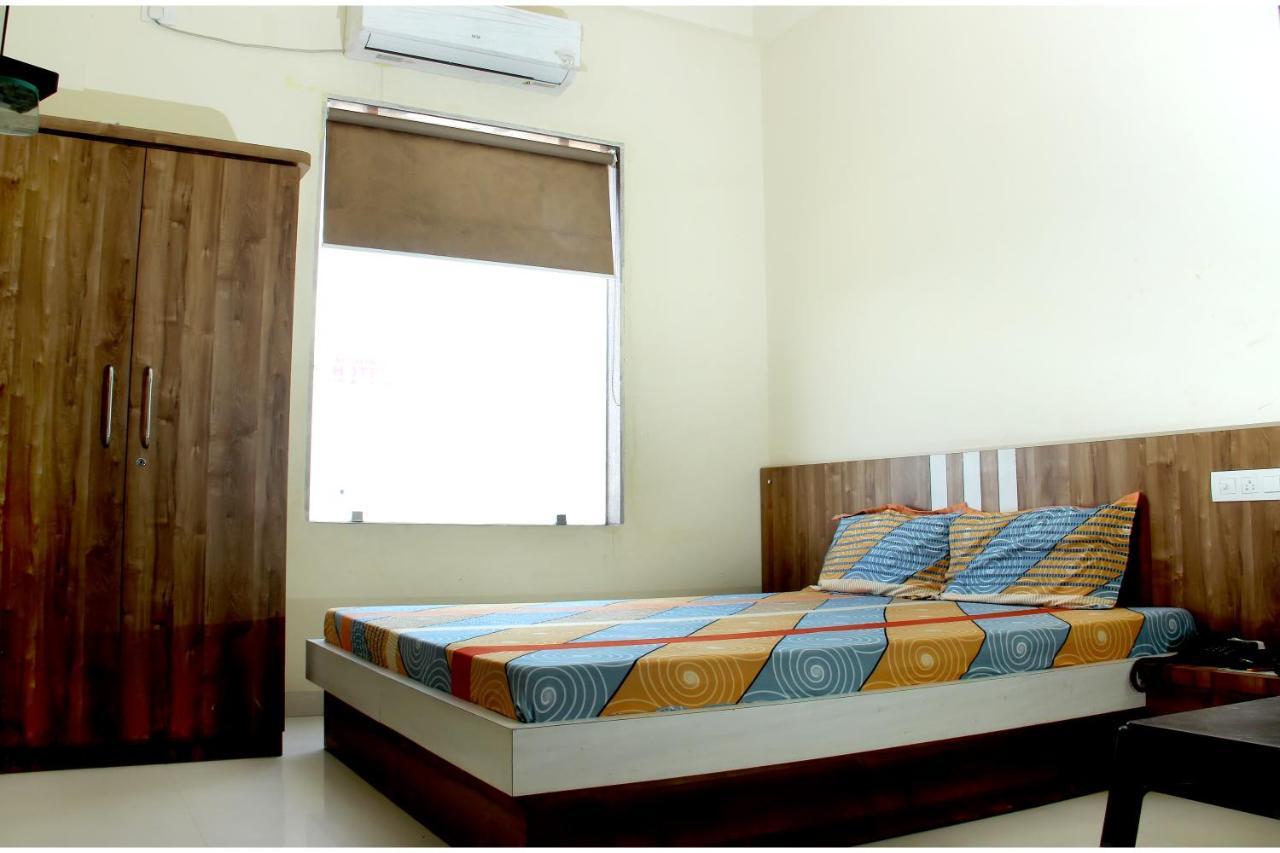 Athitya Hotel And Resort Sikar Extérieur photo