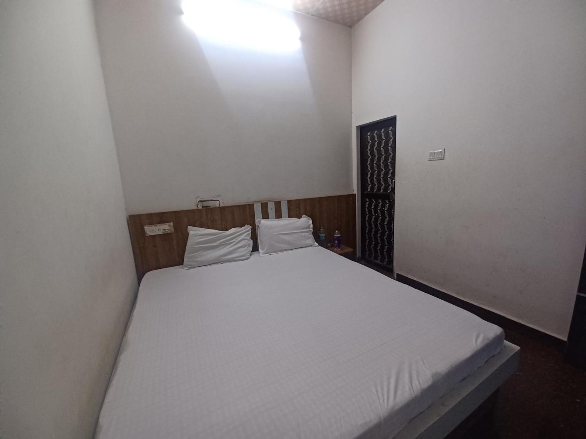 Athitya Hotel And Resort Sikar Chambre photo